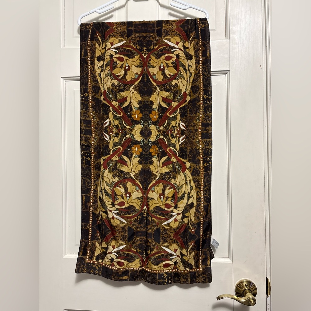 Metropolitan Museum of Art - Brown Red Gold Floral Pattern Silk scarf